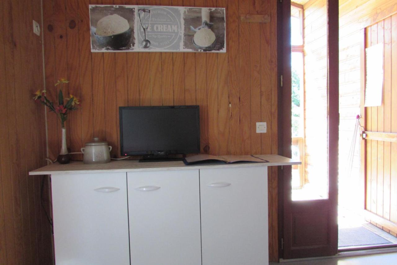 Les Chalets Du Verger Des Ascarines Corneilla-de-Conflent ภายนอก รูปภาพ