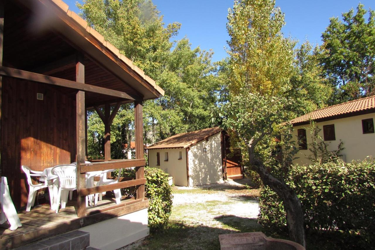 Les Chalets Du Verger Des Ascarines Corneilla-de-Conflent ภายนอก รูปภาพ