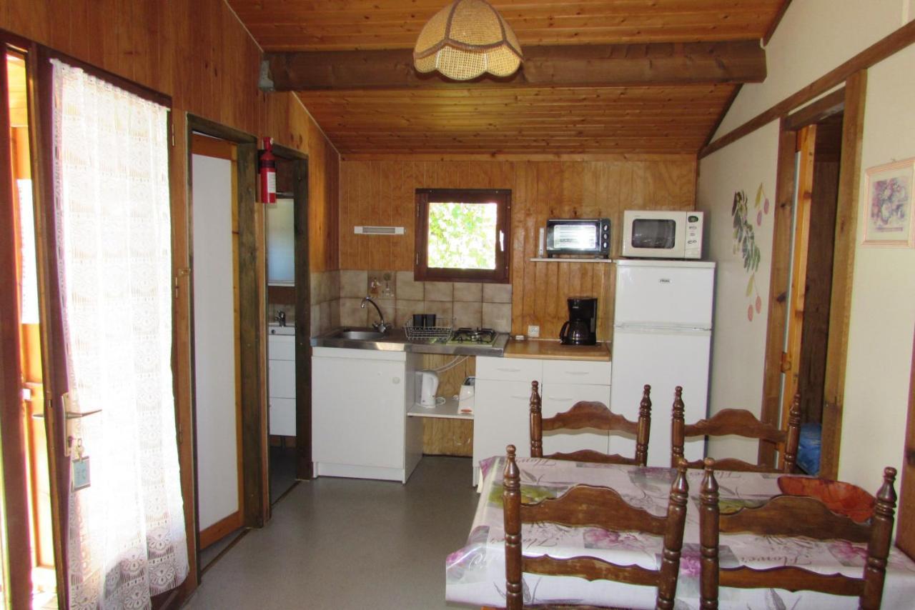 Les Chalets Du Verger Des Ascarines Corneilla-de-Conflent ภายนอก รูปภาพ